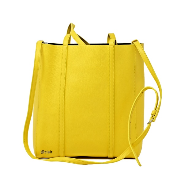 Balenciaga Extra-Small Everyday Leather Logo Tote - Picture 3 of 7